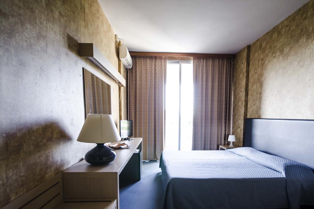 Grand Hotel Helios Tarquinia Eksteriør bilde